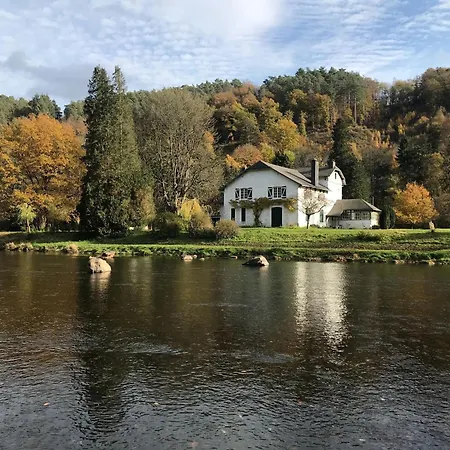 In Remouchamps With Its Own Sauna, Cleaning Included Holiday home