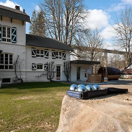 Dom wakacyjny In Remouchamps With Sauna, Cleaning Included